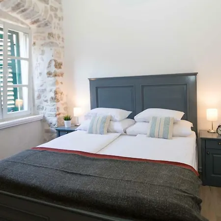 Mediterraneo Luxury Pensión Šibenik